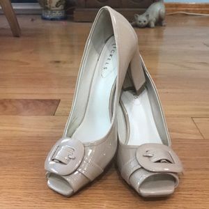 Nickels open toe pumps